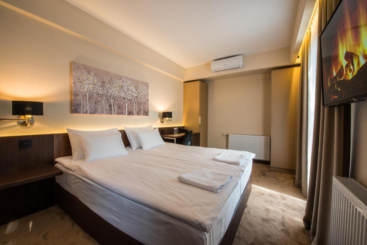 Hotel Spa Grad Kovin Esterno foto