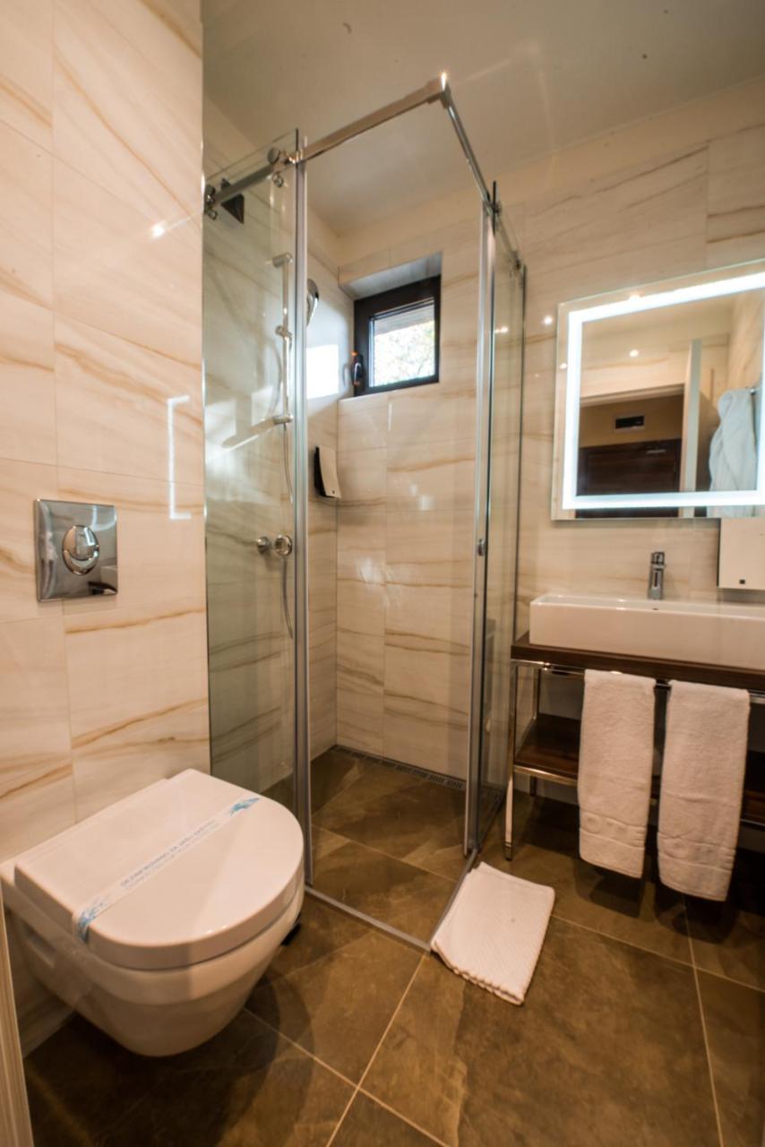 Hotel Spa Grad Kovin Esterno foto